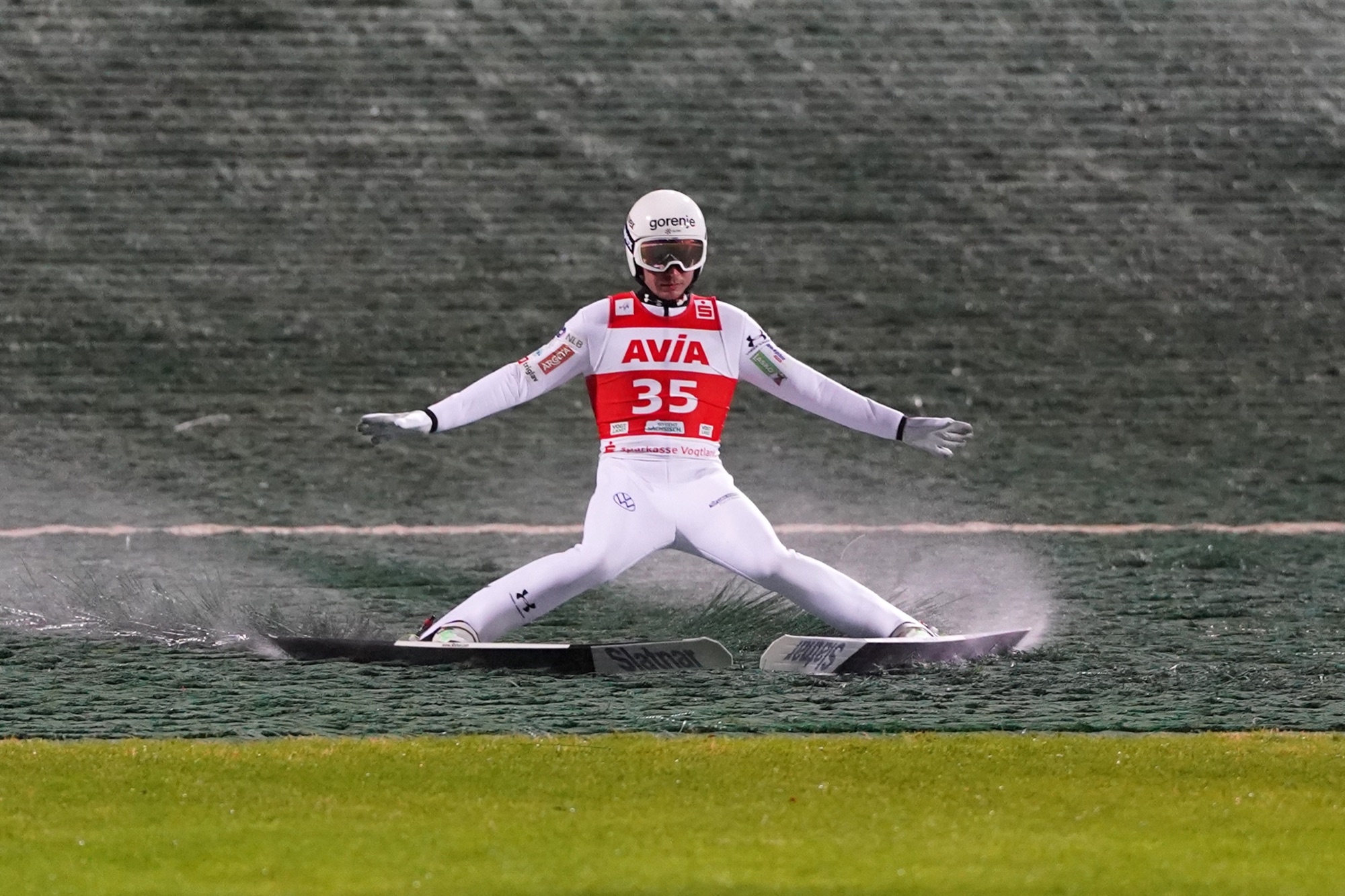 SEL03092